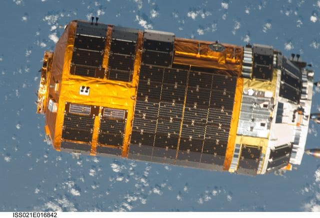 NASA image: HTV Unberth and Release