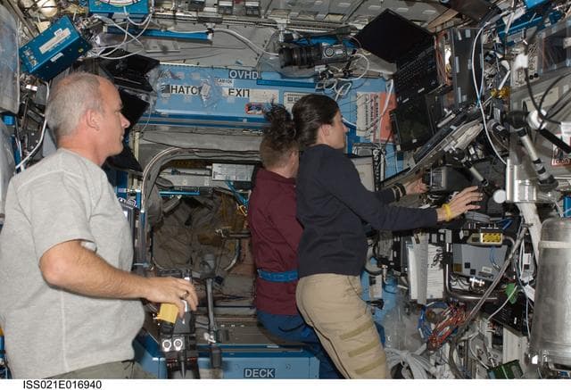 NASA image: HTV Unberth and Release