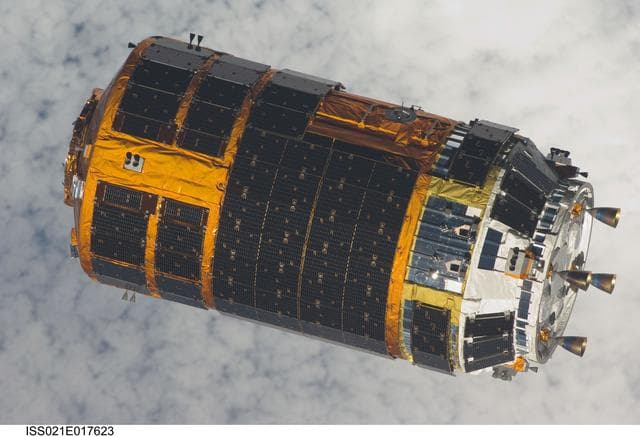 NASA image: HTV Unberth and Release
