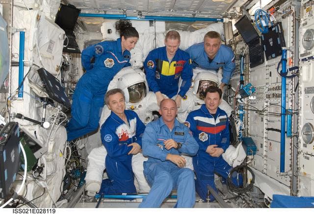 NASA image: Expedition 21 Crew Photo