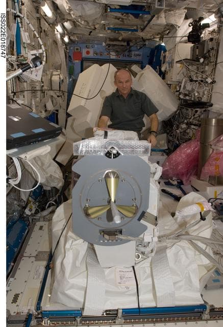 NASA image: Williams works on JEMRMS SFA in the JPM during Expedition 22