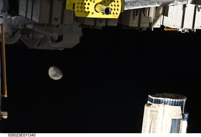NASA image: The Moon and the JEF