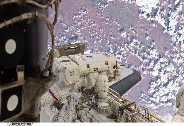 NASA image: Mastracchio during EVA 1