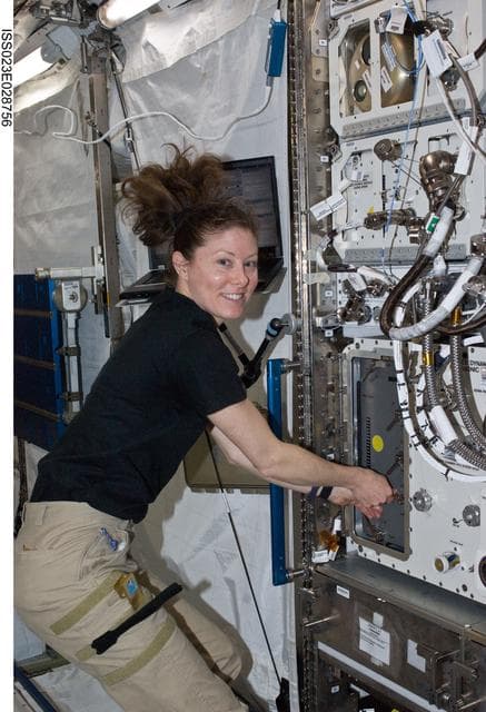 NASA image: Dyson conducts SpaceDRUMS OPS