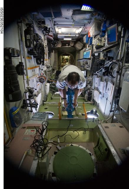NASA image: Noguchi uses BMMD in SM