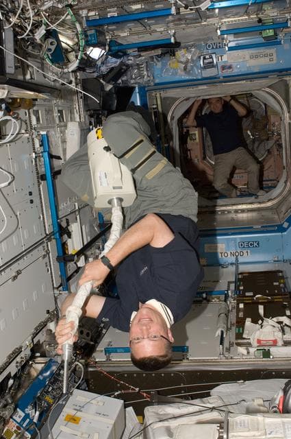 NASA image: Housekeeping in US Lab