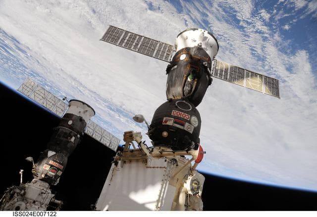 NASA image: Soyuz TMA-19