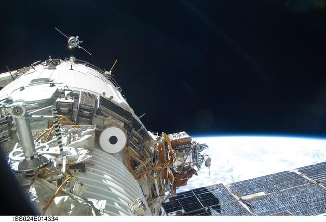 NASA image: Progress M-07M (39P) Approach