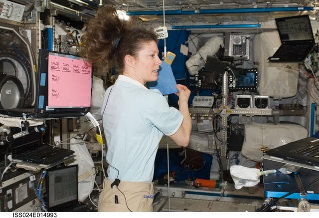 NASA image: Kids in Space Water Absorption Flight Procedures 40 Demo
