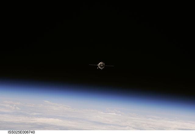 NASA image: Soyuz TMA-01M/24S docking