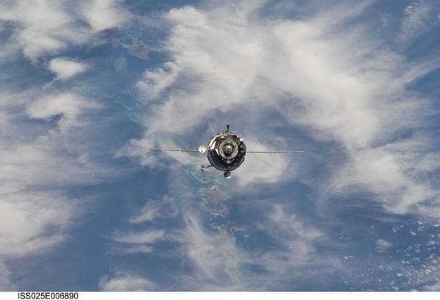 NASA image: Soyuz 24S Final Approach