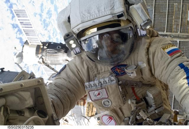 NASA image: iss025e015235
