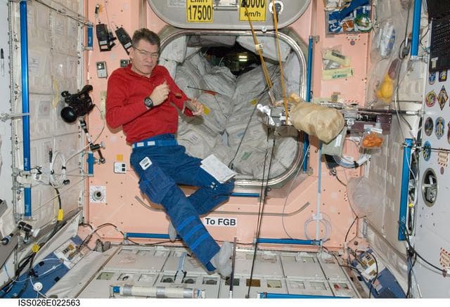 NASA image: Nespoli enjoys meal in the Node 1