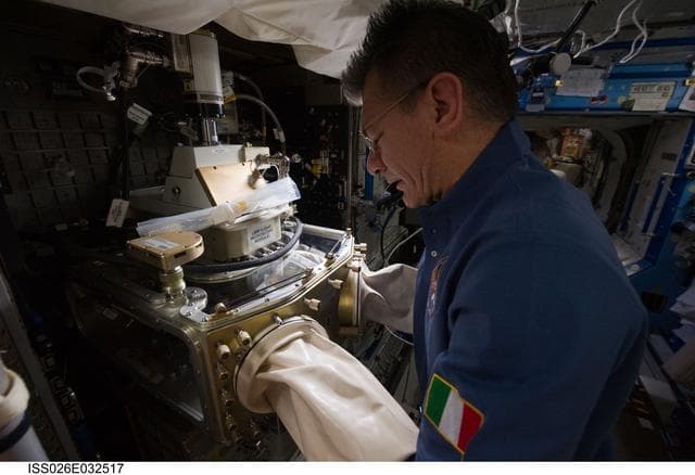 NASA image: Nespoli works with the LMM