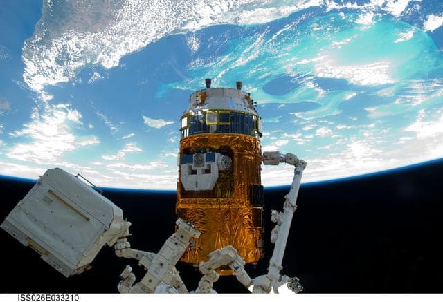 NASA image: Japanese Kounotori HTV-2 Transfer Vehicle Relocation