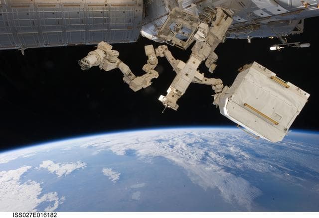 NASA image: View of Dextre and CTC2