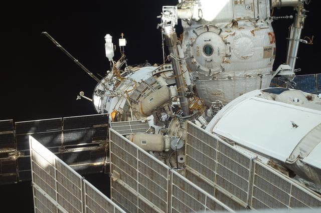 NASA image: Volkov and Samokutyaev during Russian EVA 29