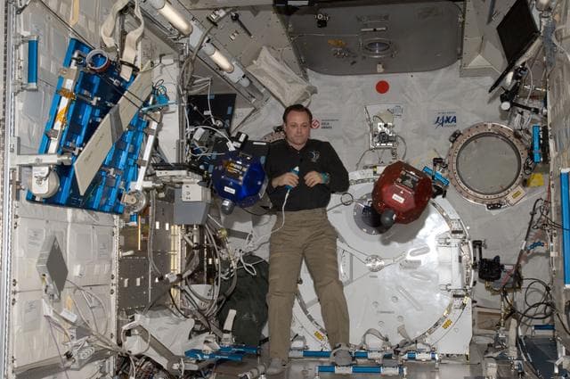 NASA image: iss028e025573