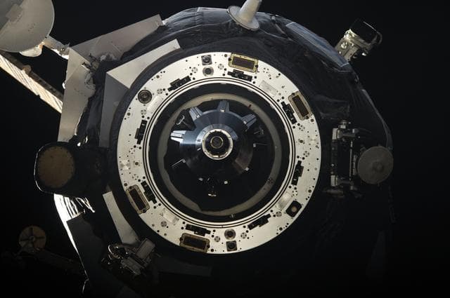 NASA image: iss028e028817