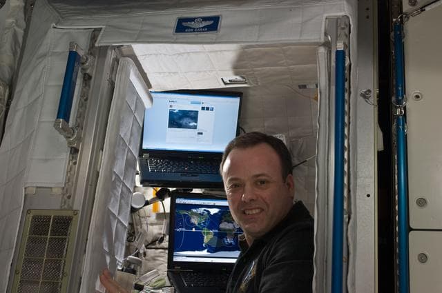 NASA image: iss028e045759