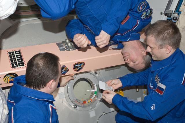 NASA image: iss028e049086