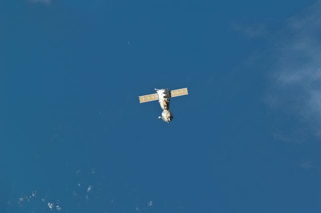 NASA image: Soyuz TMA-21 spacecraft departs ISS