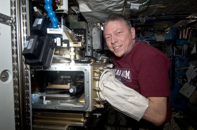 NASA image: FIR sample change