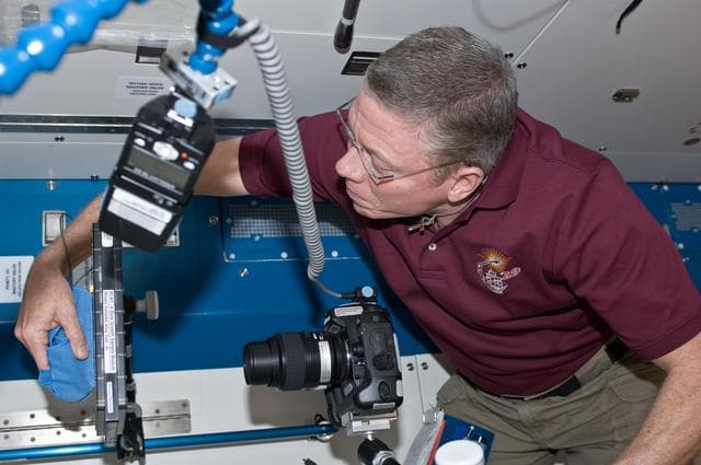 NASA image: BCAT Setup