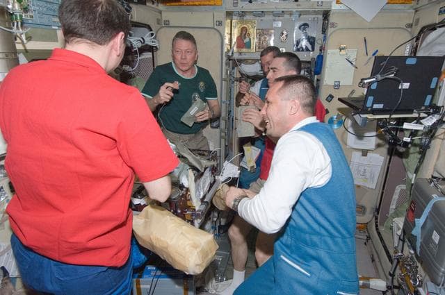 NASA image: Exp-28/29 crewmembers arrival