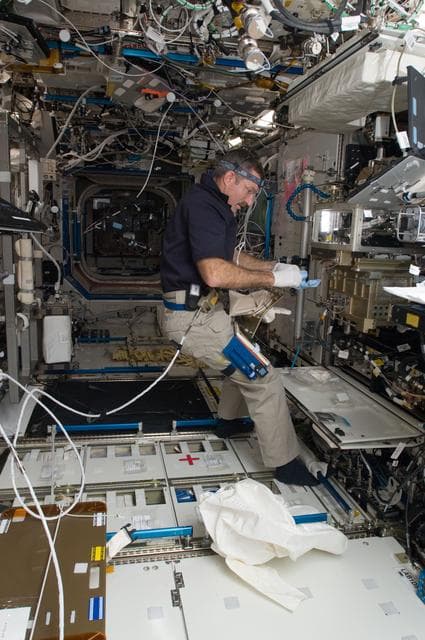 NASA image: Burbank conducts PACE Session