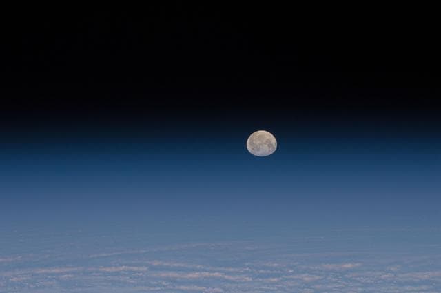 NASA image: iss030e028977