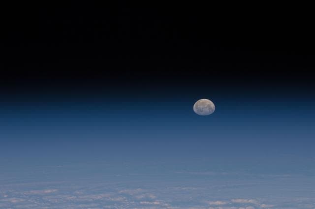NASA image: iss030e028984