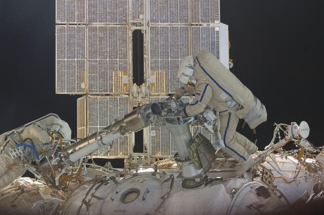 NASA image: iss030e078391