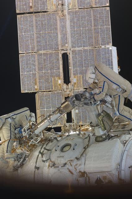 NASA image: iss030e078393