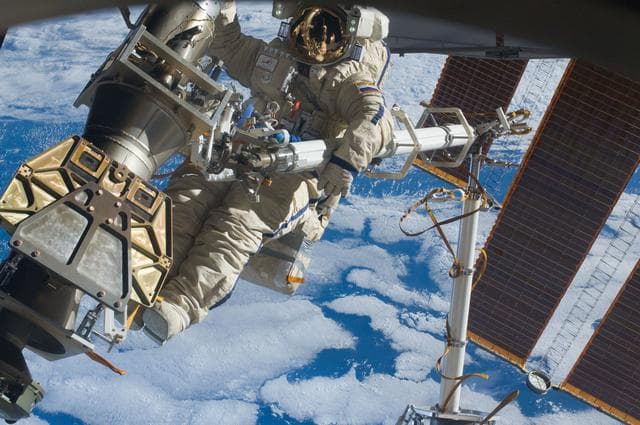 NASA image: iss030e079930