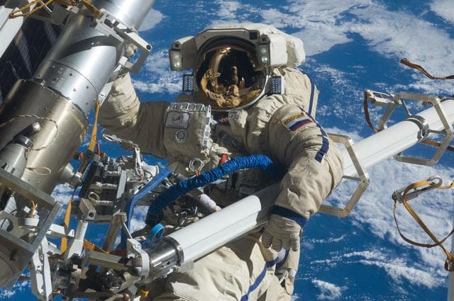 NASA image: iss030e079939