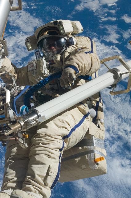 NASA image: iss030e079949