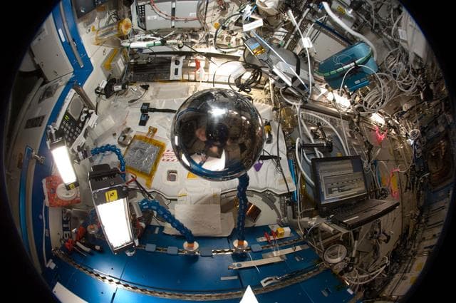 NASA image: iss030e108821