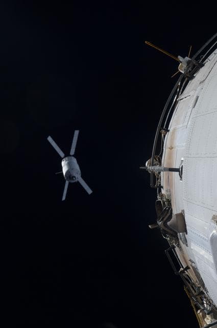NASA image: iss030e175647