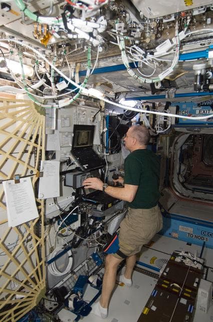 NASA image: Pettit conducts RoBoT Simulator Session