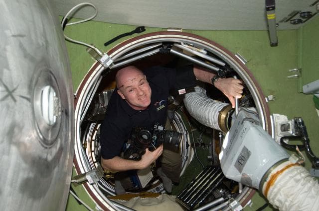NASA image: Kuipers in the hatch area