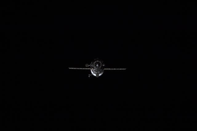 NASA image: Unpiloted Progress approaching the ISS