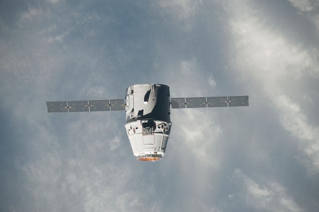 NASA image: Dragon Spacecraft Approaches ISS
