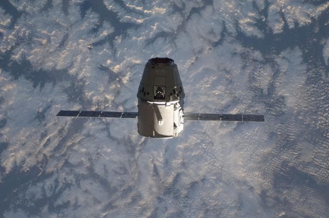 NASA image: Dragon Spacecraft Approaches ISS