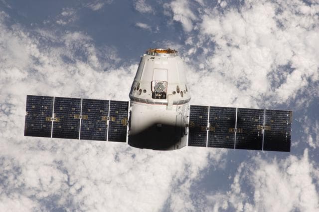 NASA image: Dragon Spacecraft Approaches ISS