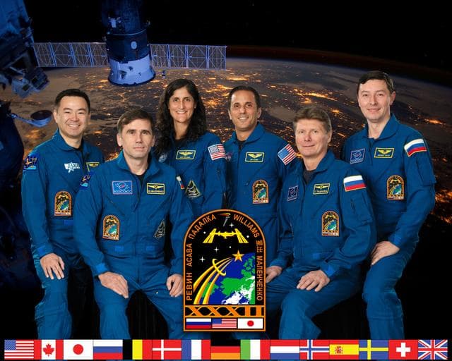 NASA image: iss032-s-002