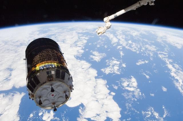 NASA image: HTV3 Approach
