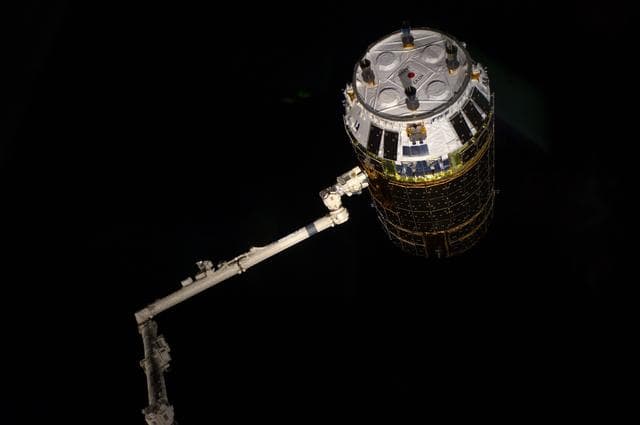 NASA image: HTV3 Approach and Grapple