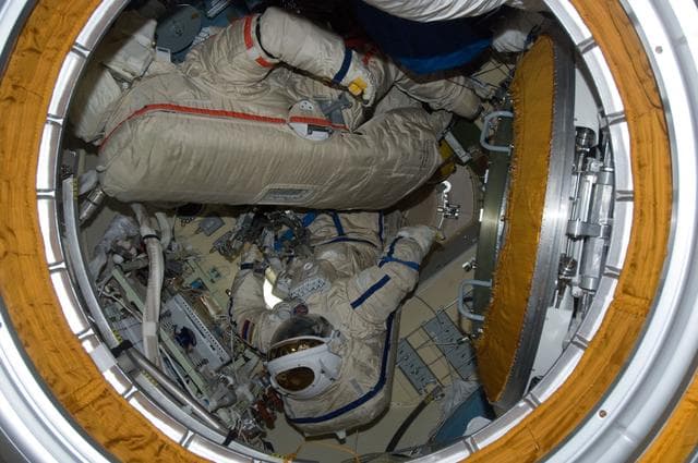 NASA image: preparations for EVA-31