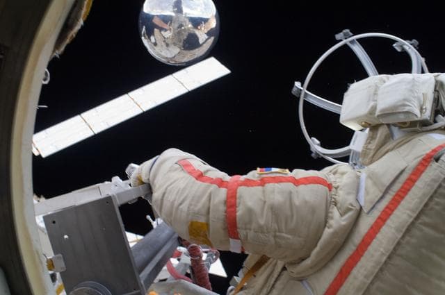 NASA image: Russian EVA-31 spacewalk